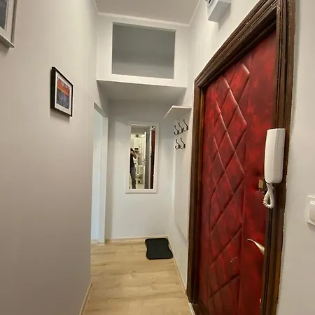 Blisko Manufaktury Лодзь